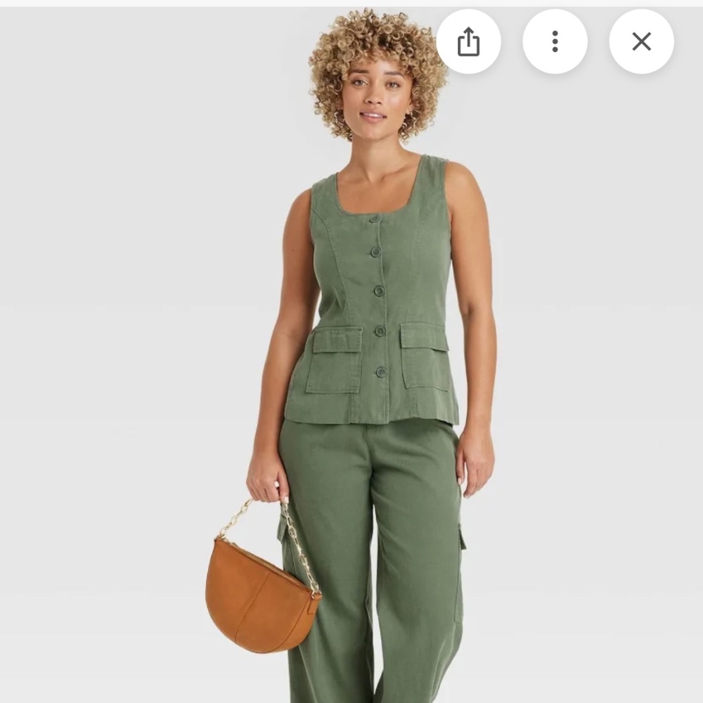 Universal Thread - Women’s Button Front Vest Green Small - Picture 2 of 7